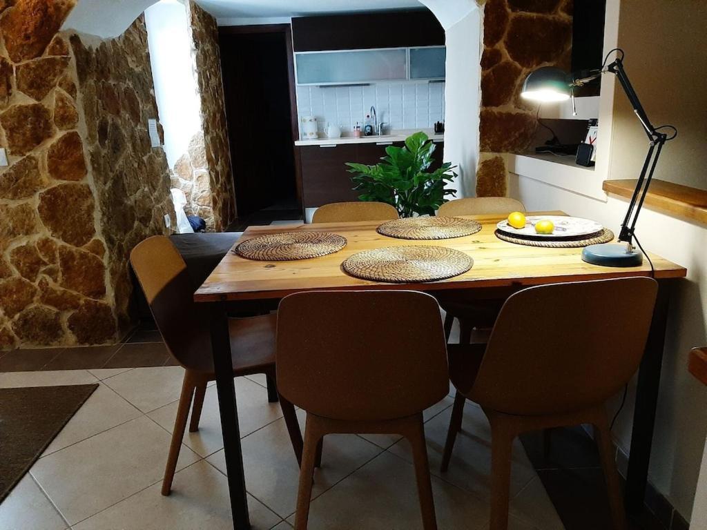 Apartment Sidonia, Luxury Historic Modern Townhouse, Swimming Pool, Terraces, Sea View.