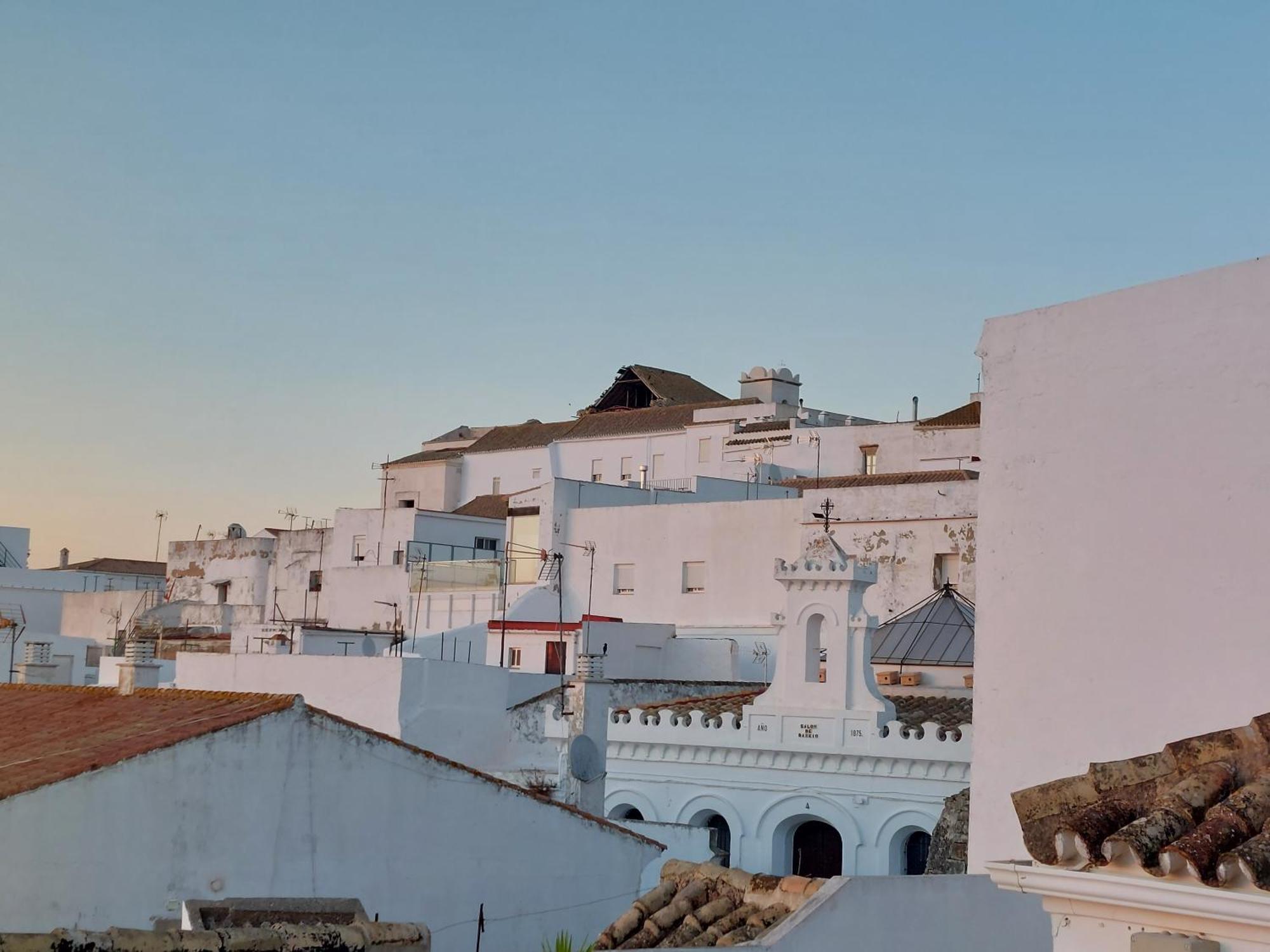 Sidonia, Luxury Historic Modern Townhouse, Swimming Pool, Terraces, Sea View.