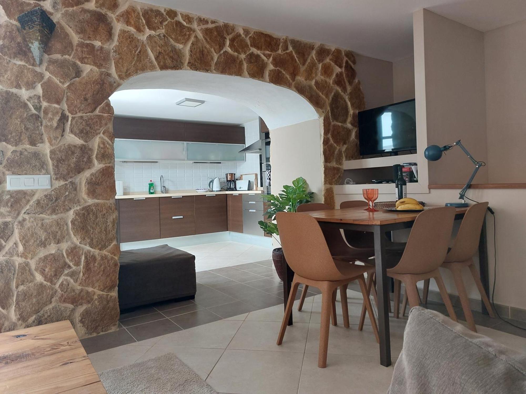 Sidonia, Luxury Historic Modern Townhouse, Swimming Pool, Terraces, Sea View. Apartment Medina-Sidonia