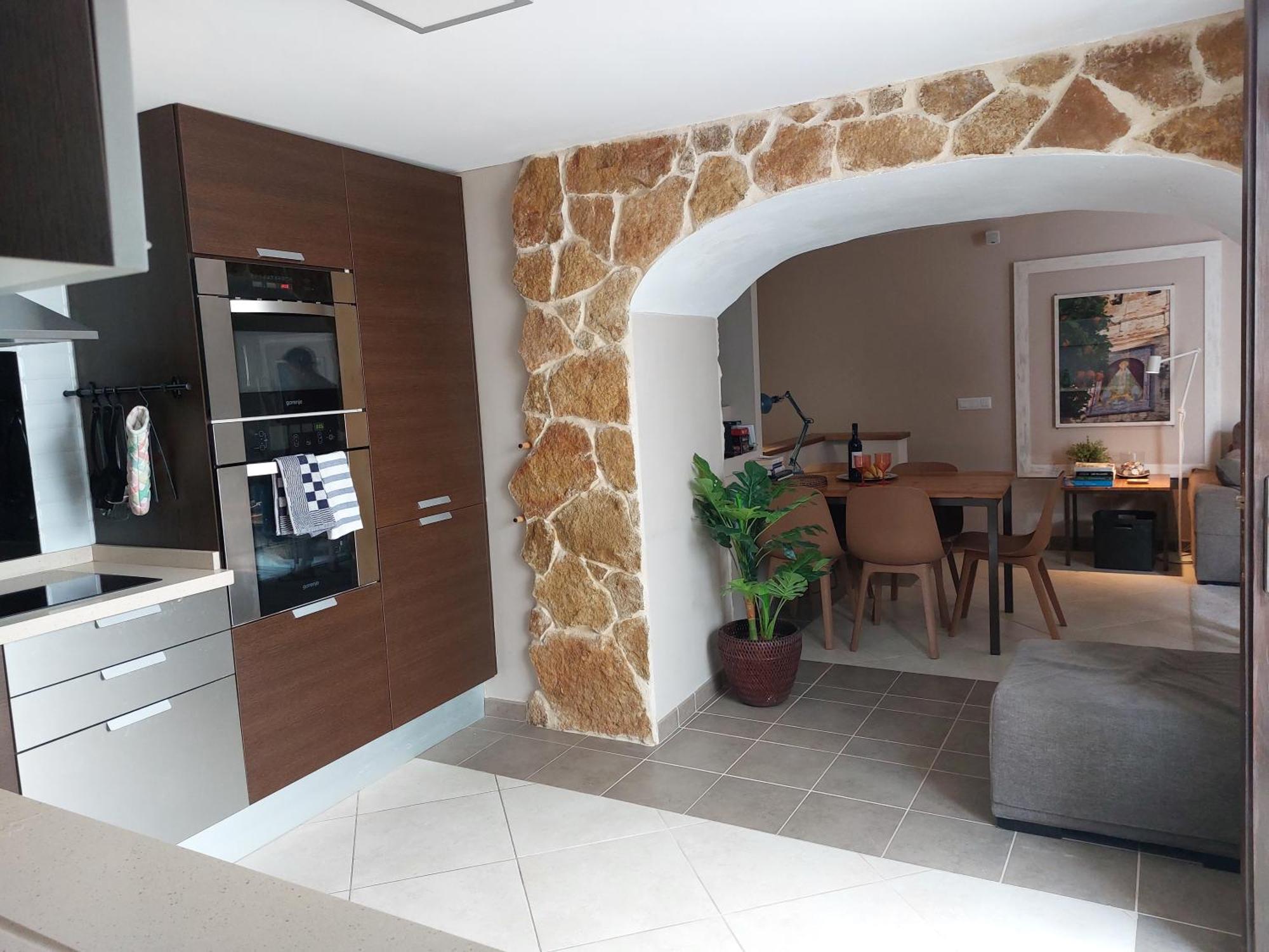 Apartment Sidonia, Luxury Historic Modern Townhouse, Swimming Pool, Terraces, Sea View. *